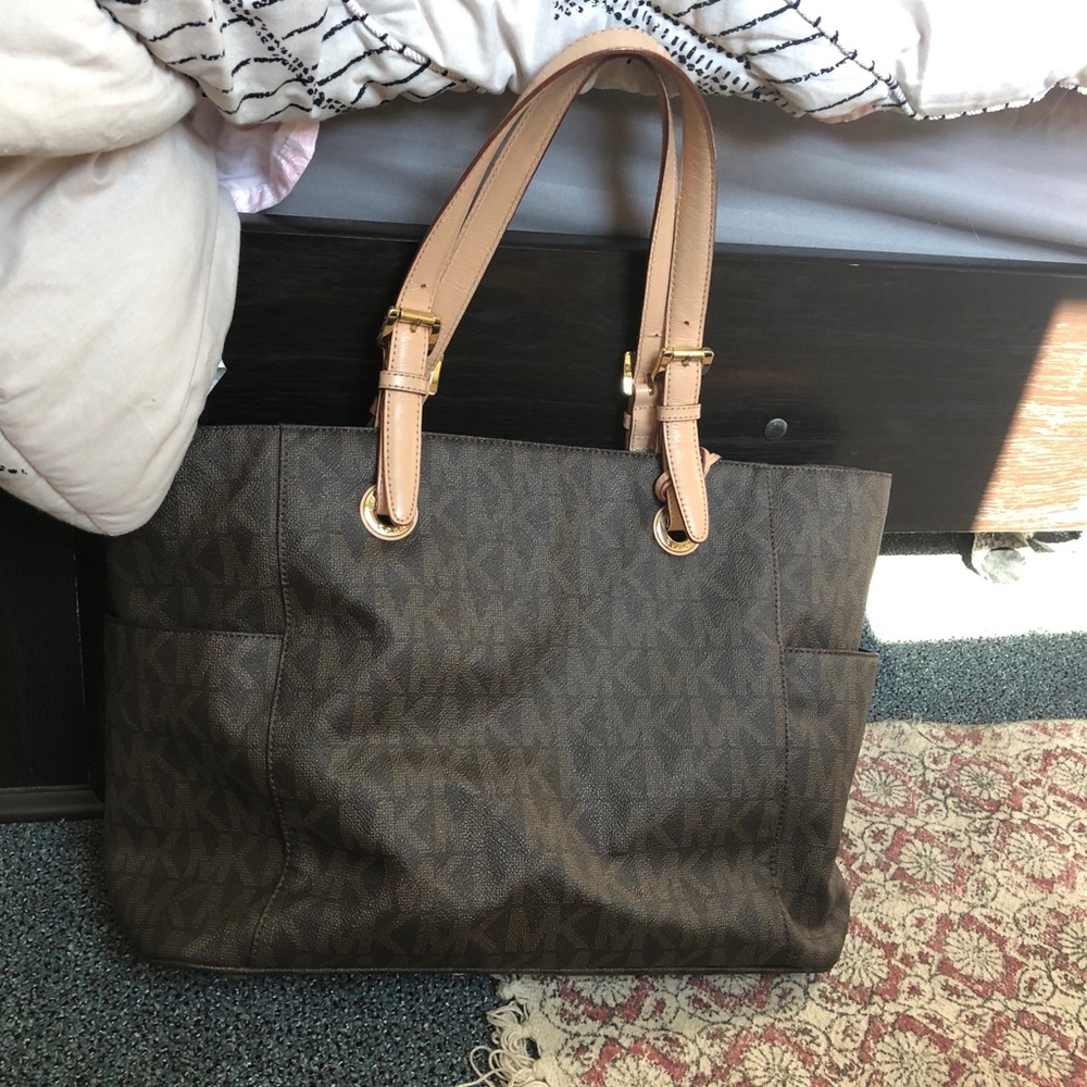 Authentic Michael Kors Signature logo tote